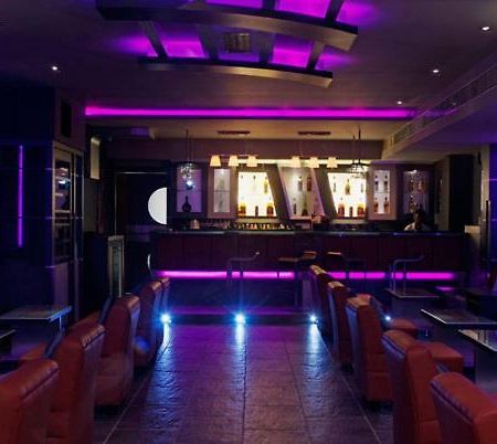 P R Pride Inn Pondicherry Eksteriør bilde